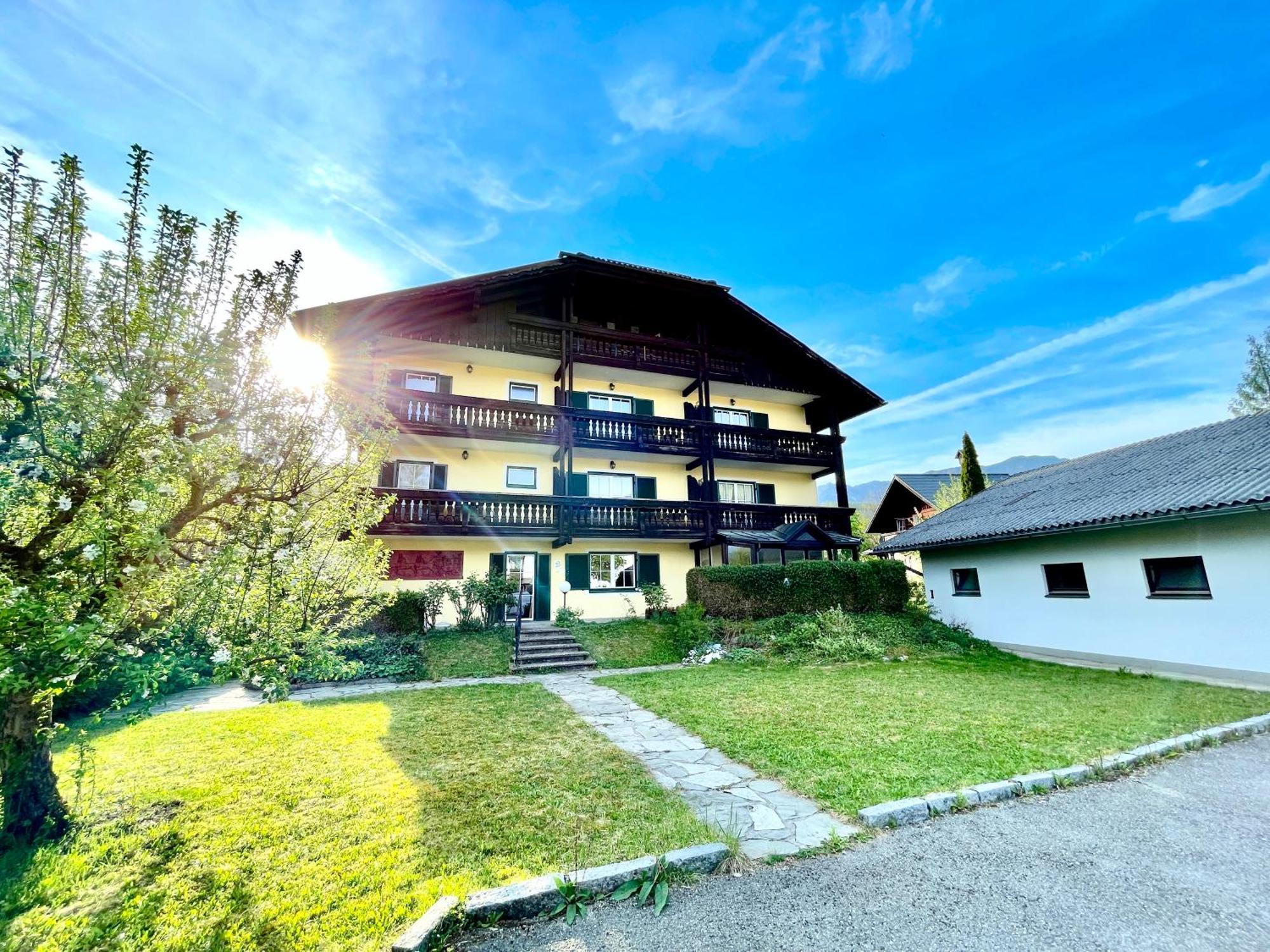Whats-App Self-Check-In - Villa Maria Theresia Bad Goisern Extérieur photo