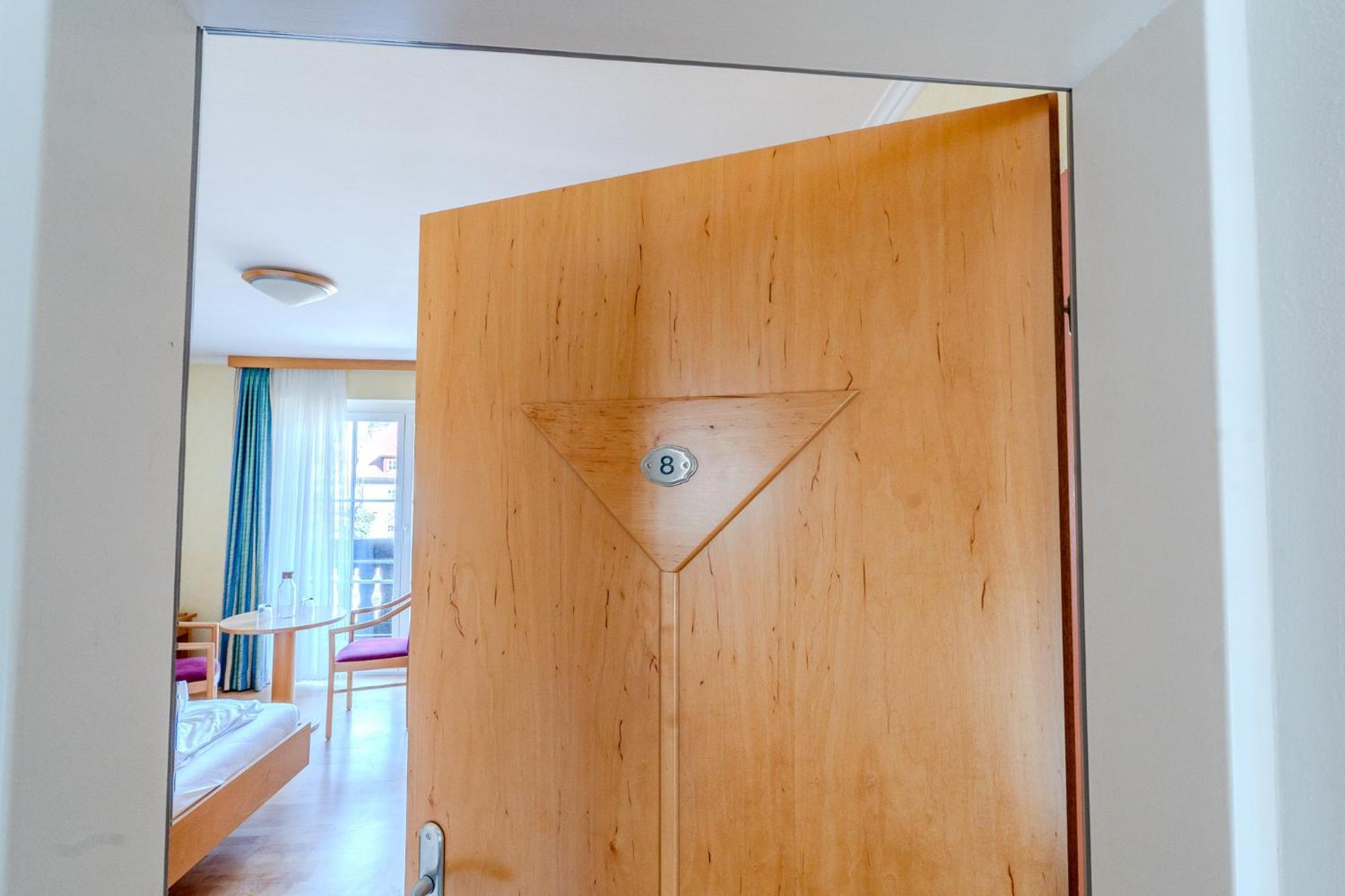 Whats-App Self-Check-In - Villa Maria Theresia Bad Goisern Chambre photo